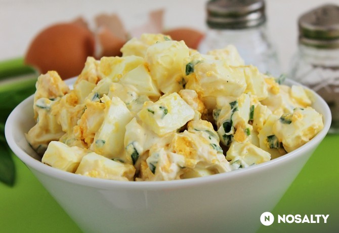 Medvehagymás tojássaláta